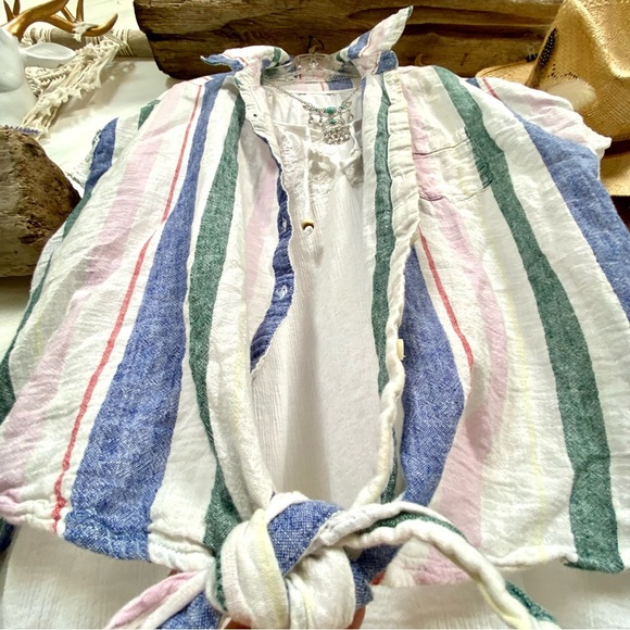 Comfy LINEN boho sleeveless blouse in trendy pastel stripes-cottage/resort vibe - Picture 4 of 13